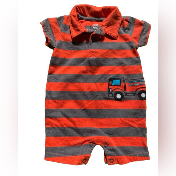 Carter’s Fire Truck Romper 🚒 - Picture 1 of 4